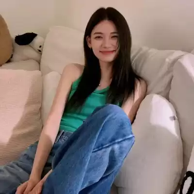 黄莉颖